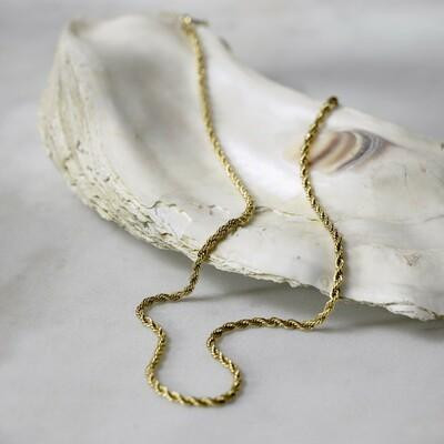 Любящая забота, которую вы можете видеть и чувствовать. 🧡 Найдите идеальный подарок на beautymed.shop 🎁 #ювелирныеизделия #ювелирныеукрашения #сделановшвеции #серьгиминск #сережкиминск #купитьсерьгивминске #детскиесерьги #гипоаллергенныесерьги #пуссеты #серьгигвоздики #браслетыминск #кольцаминск #безникеля #безаллергии